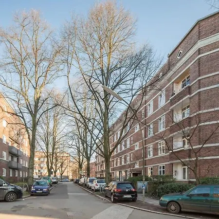 Cosy 2-Room Apartment In Urban Location-3
